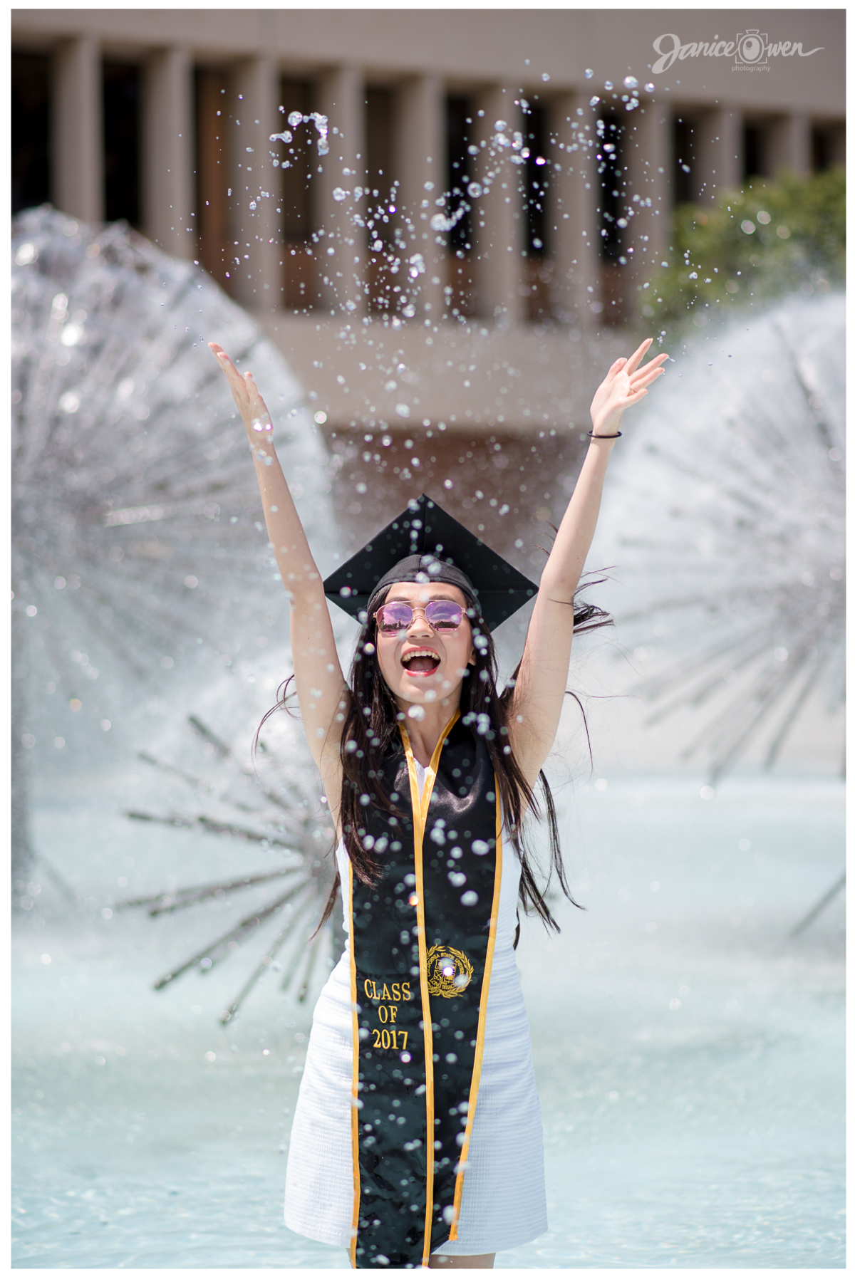 janiceowenphotography_grad3.jpg