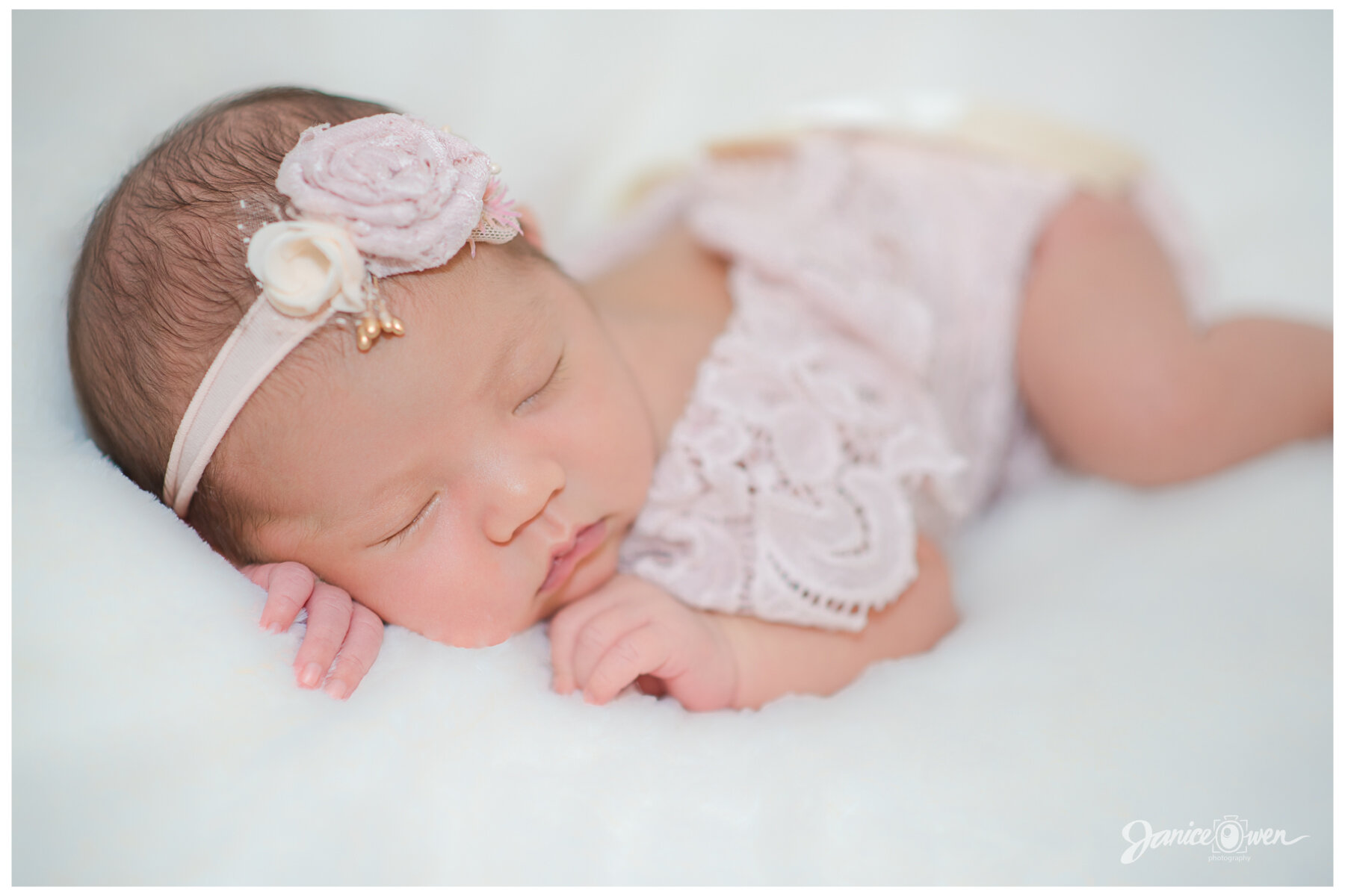 NewbornPortraits_janiceowenphotography 10.jpg