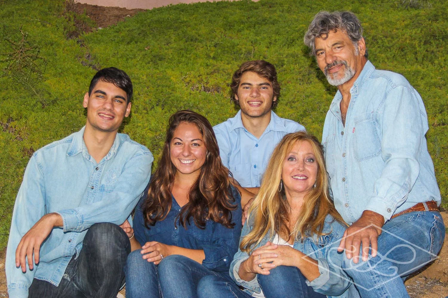 10.3.15 Family Photo with Dad-51.jpg
