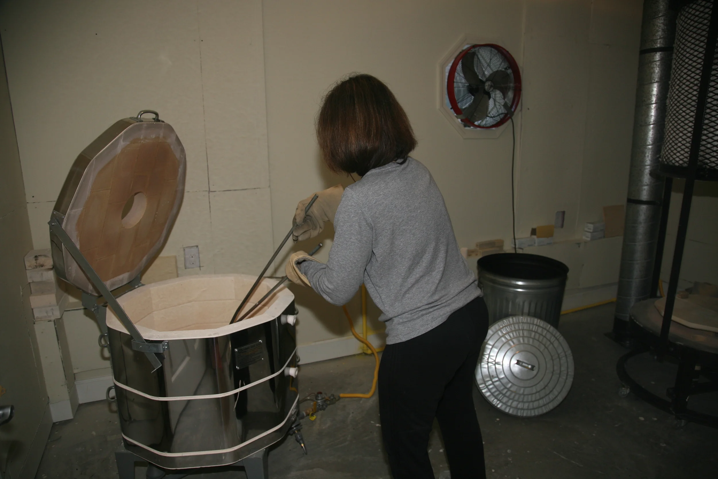 Carole_Wolaver_Christian_Ministry_Pottery_86.JPG
