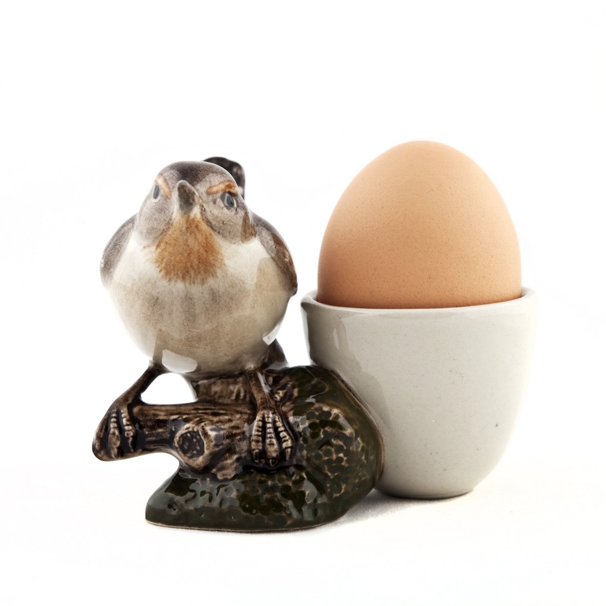 Wren with egg cup 03.jpg