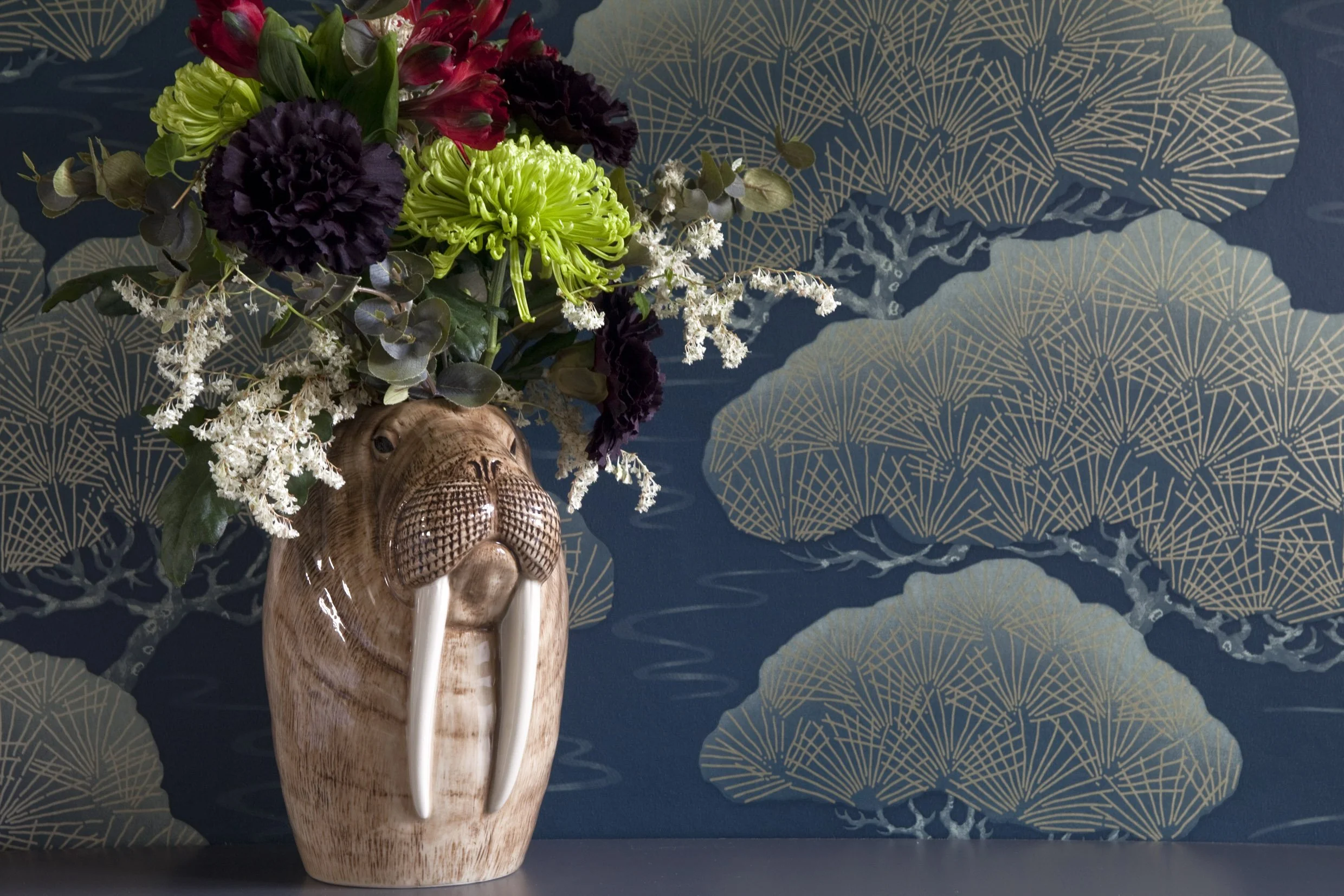 Walrus flower vase large 02.jpg