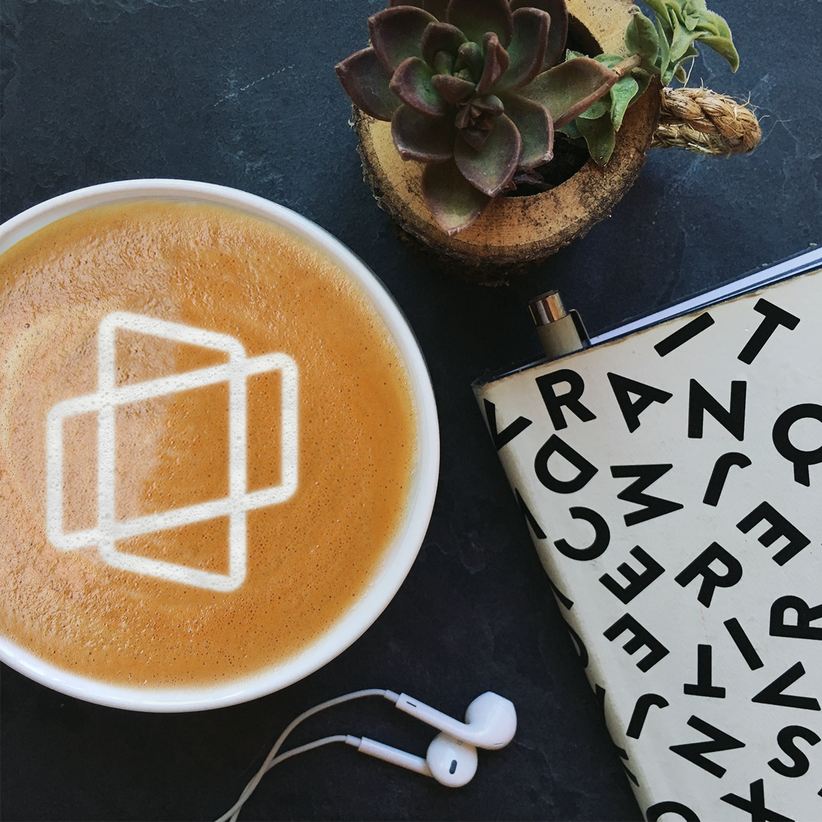 FULLSCREEN - CREATIVE DIRECTION