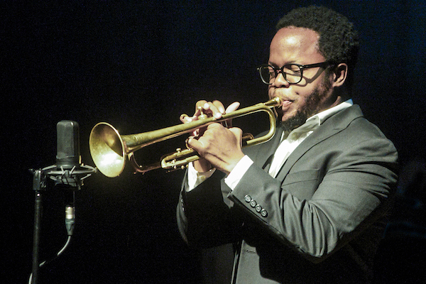 Ambrose Akinmusire unveils his new multimedia project, “Banyan,” at the Hyde Park Jazz Festival in Chicago on Sept. 26. (Photo: Michael Jackson)