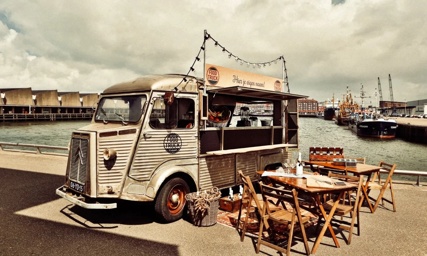 Citroen foodtruck opgebouwd