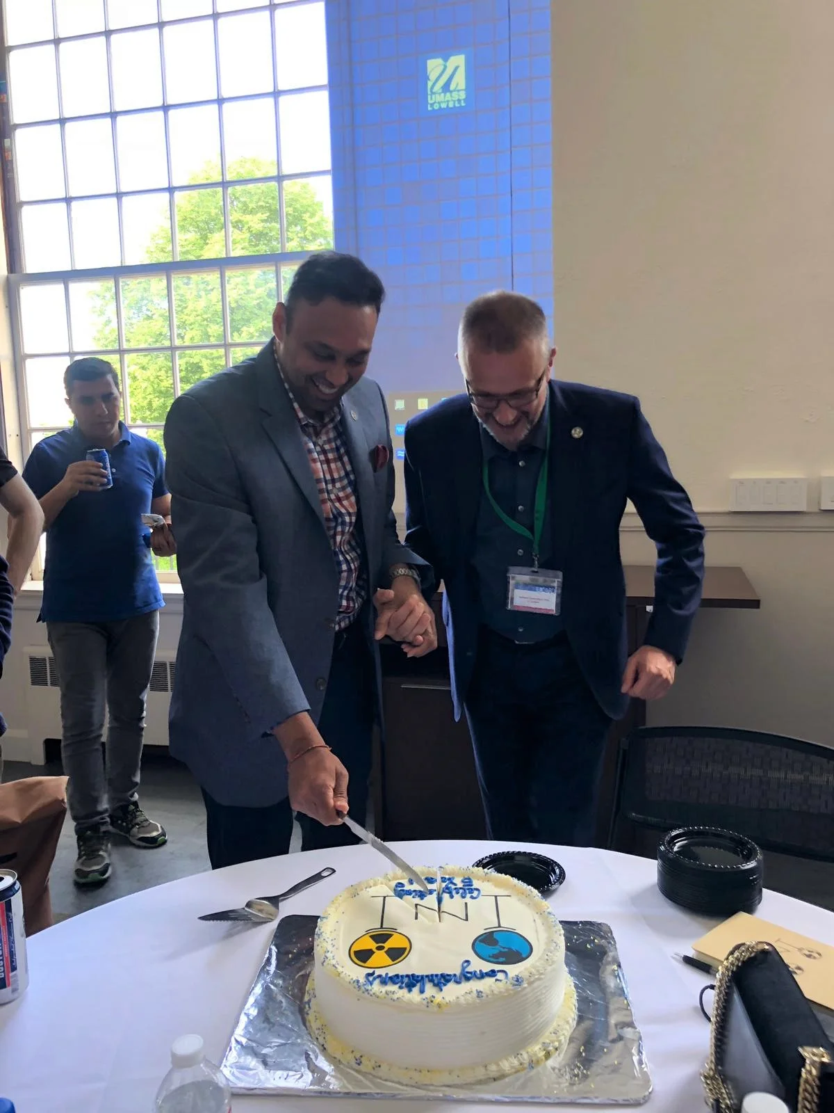 cake_cutting.jpg