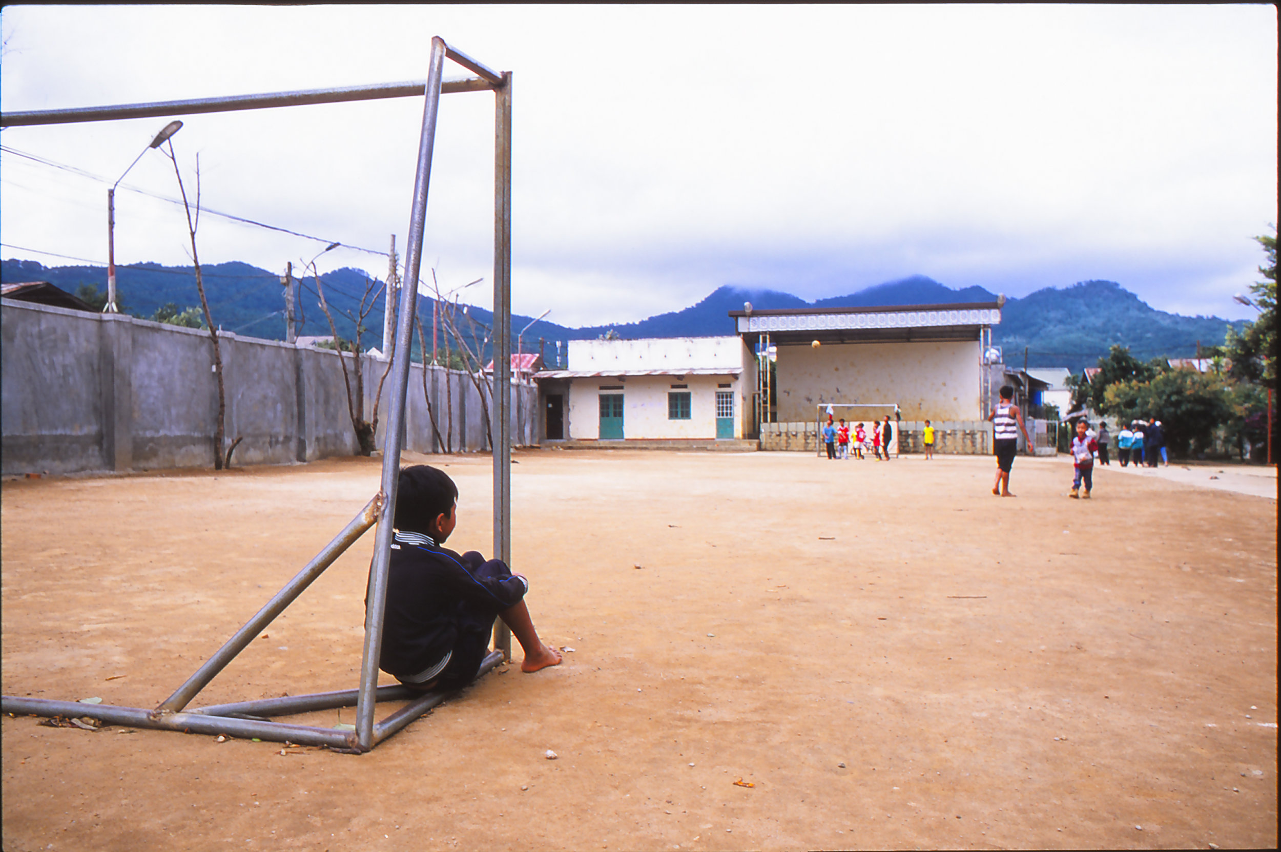 2016_09_17_NikonFM_Provia100_ReisVietnamTessa(2)-10.jpg