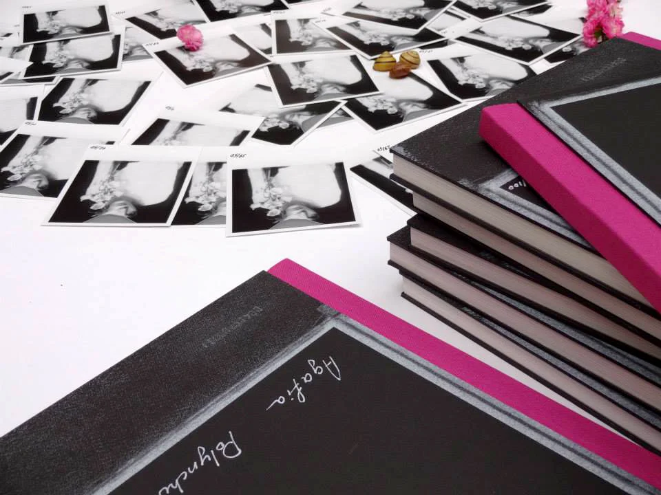 Agafia Polynchuk_Polaroids_Buecher.jpg