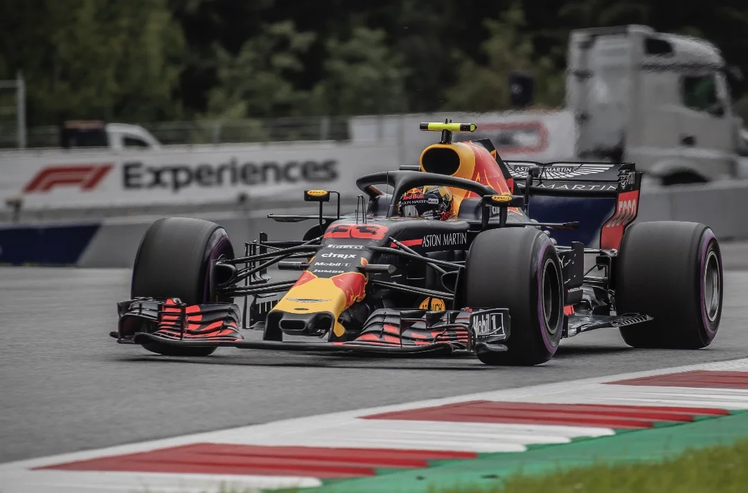 ERSTER HEIMSIEG FÜR RED BULL RACING – das war die Formel 1 in Spielberg 2018