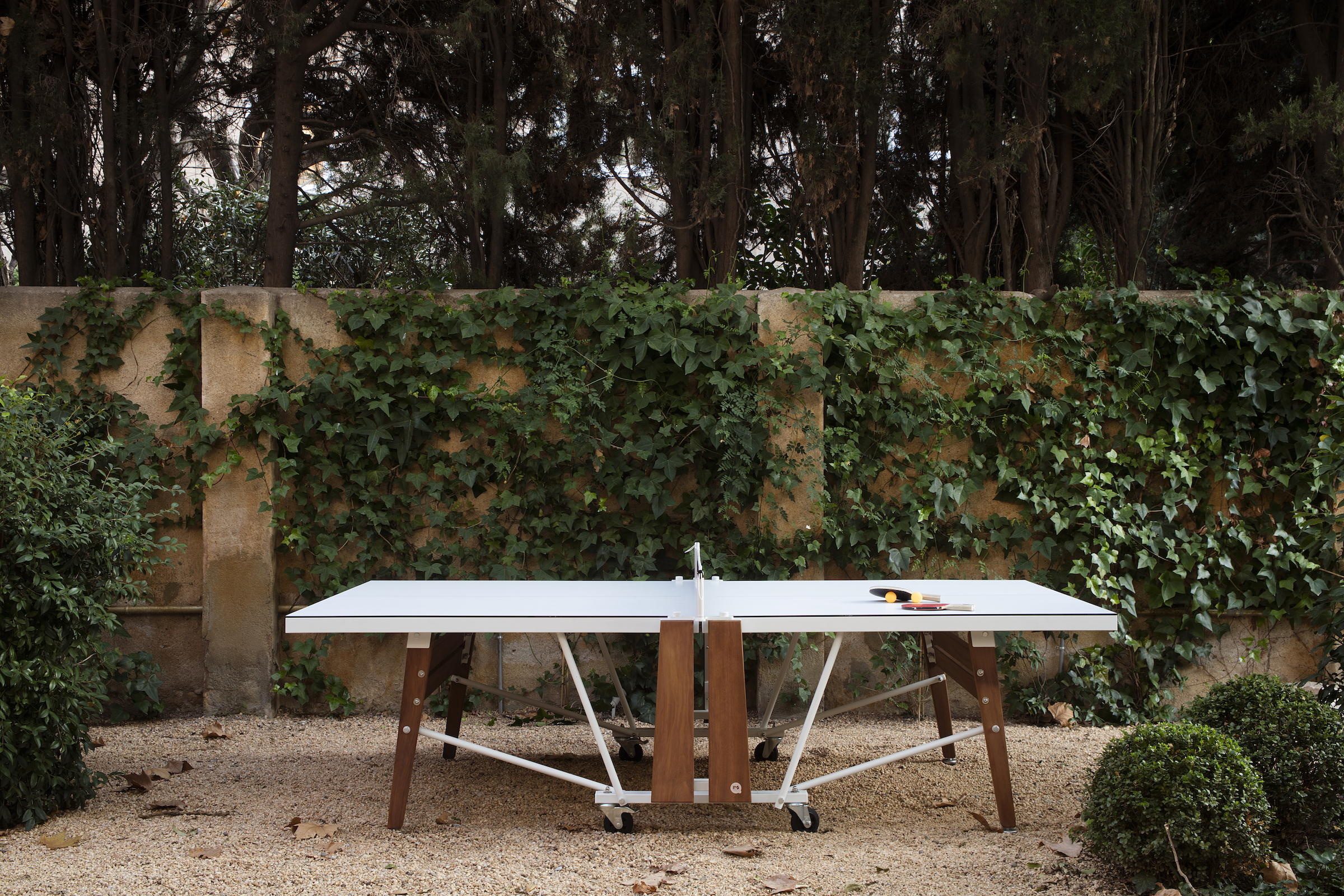 Folding Ping Pong table by RS Barcelona
