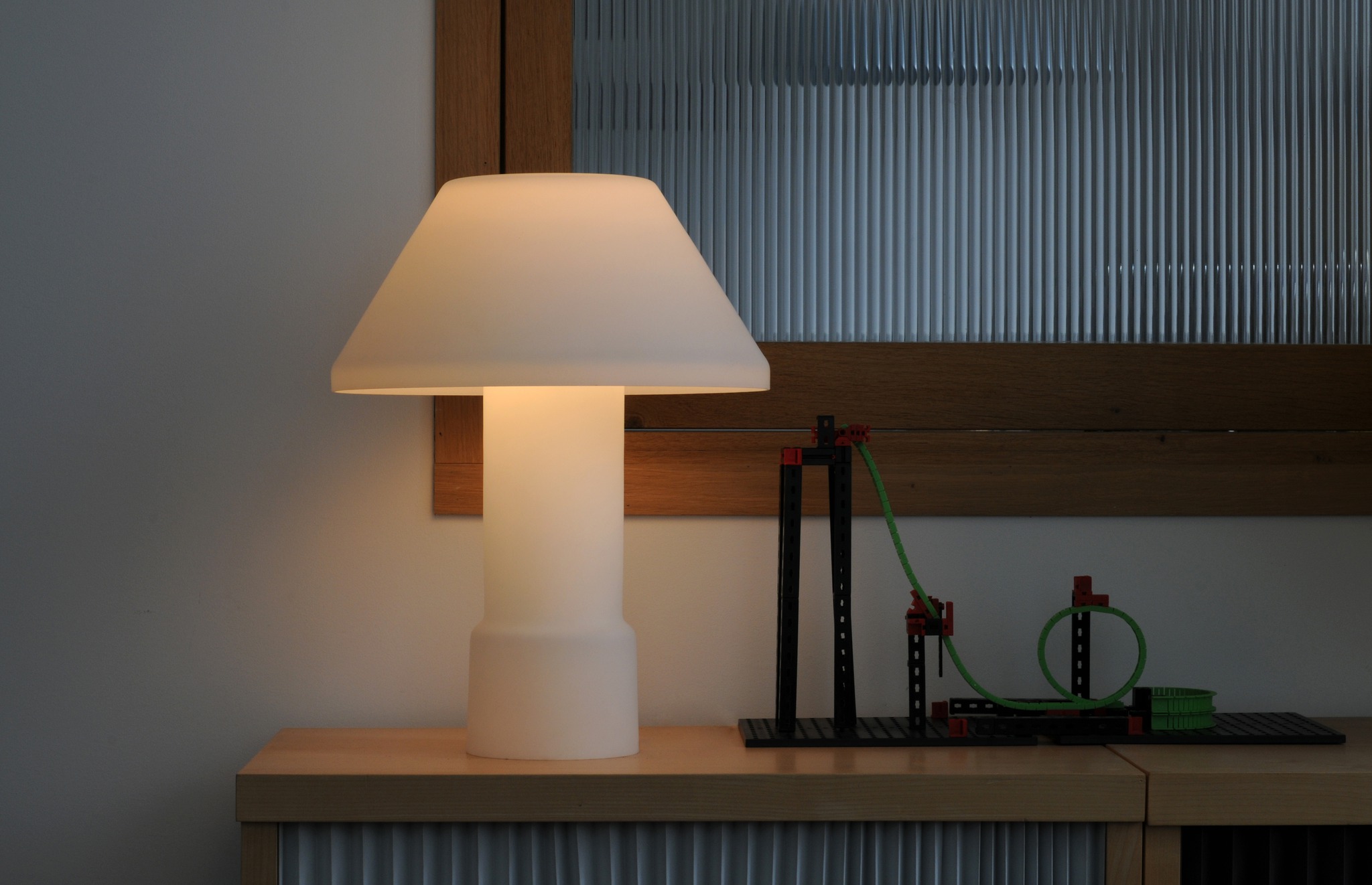 Morlen Sinoway is the premiere retailer for Wastberg Lighting in Chicago.