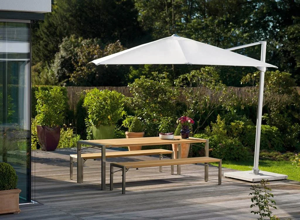 Cantilevered Umbrella by Weishaupl
