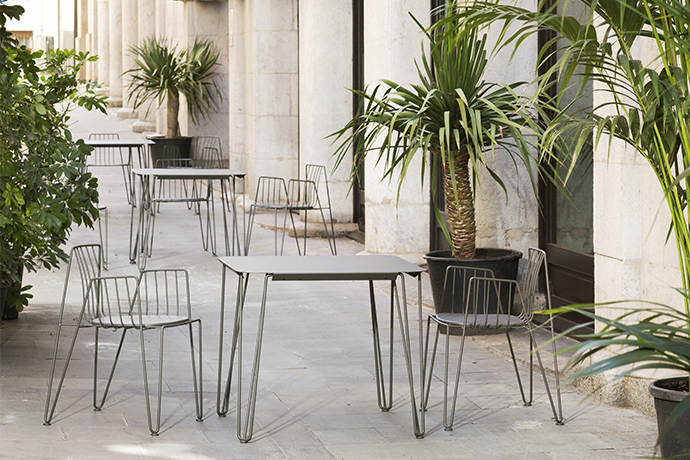 Rembla Chair by Mobles 114