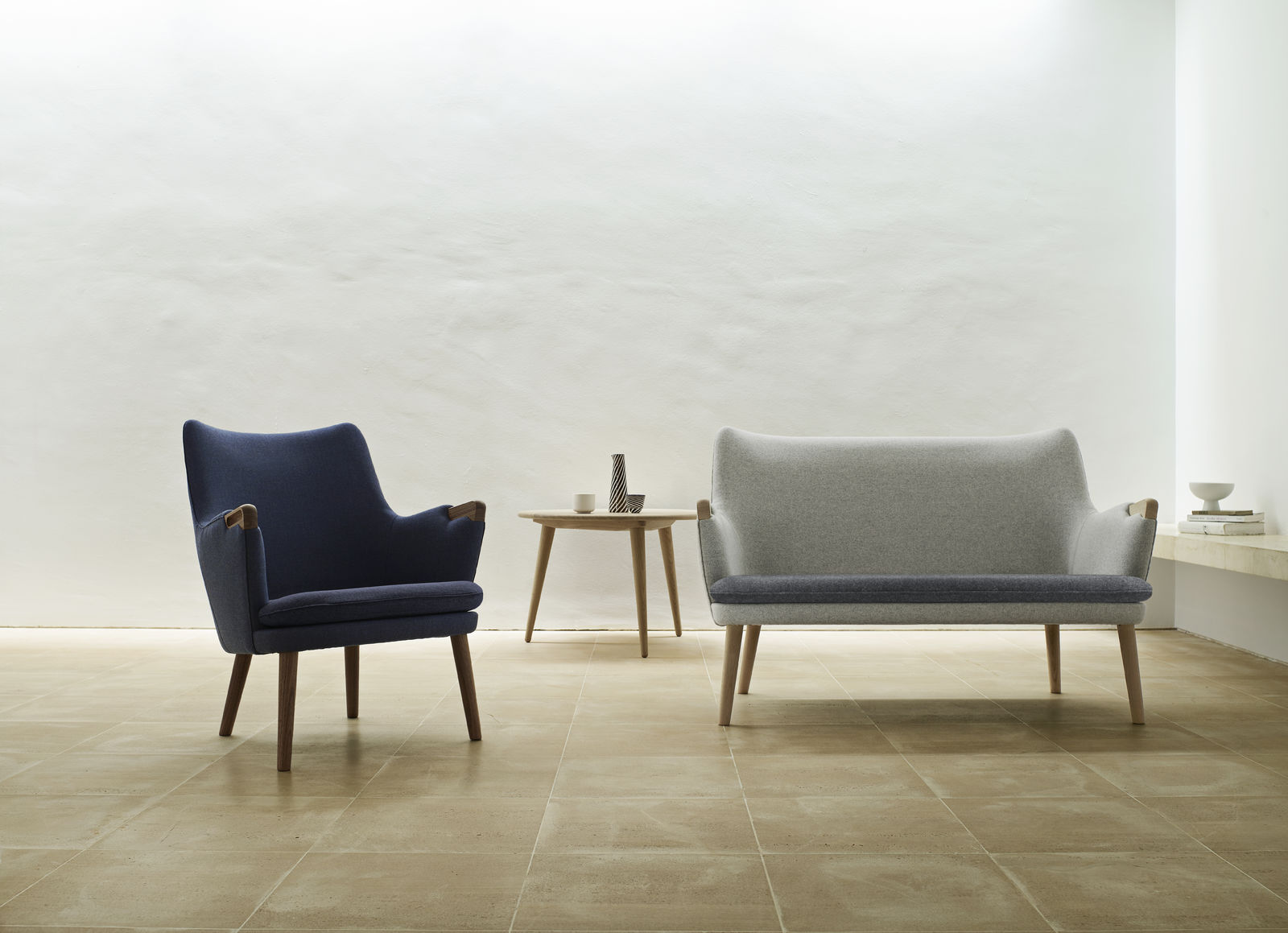 CH71 Lounge chair by Carl Hansen