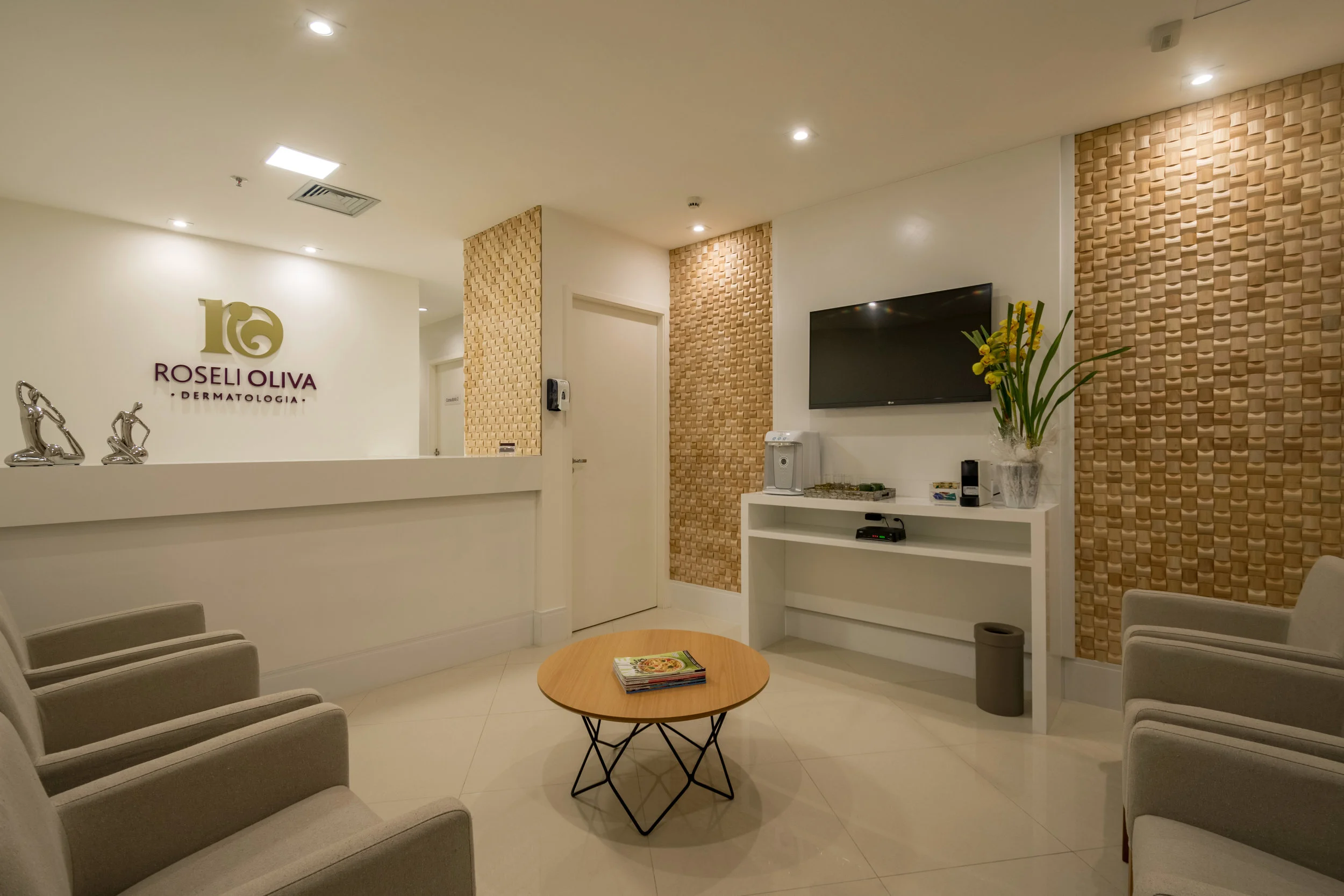 Consultorio Sao Paulo Arq Valeria Loureiro-02.jpg