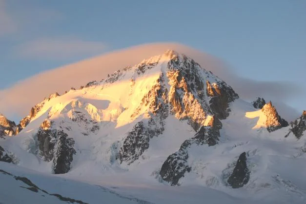 L'Aiguille Du Chardonnet at dawn