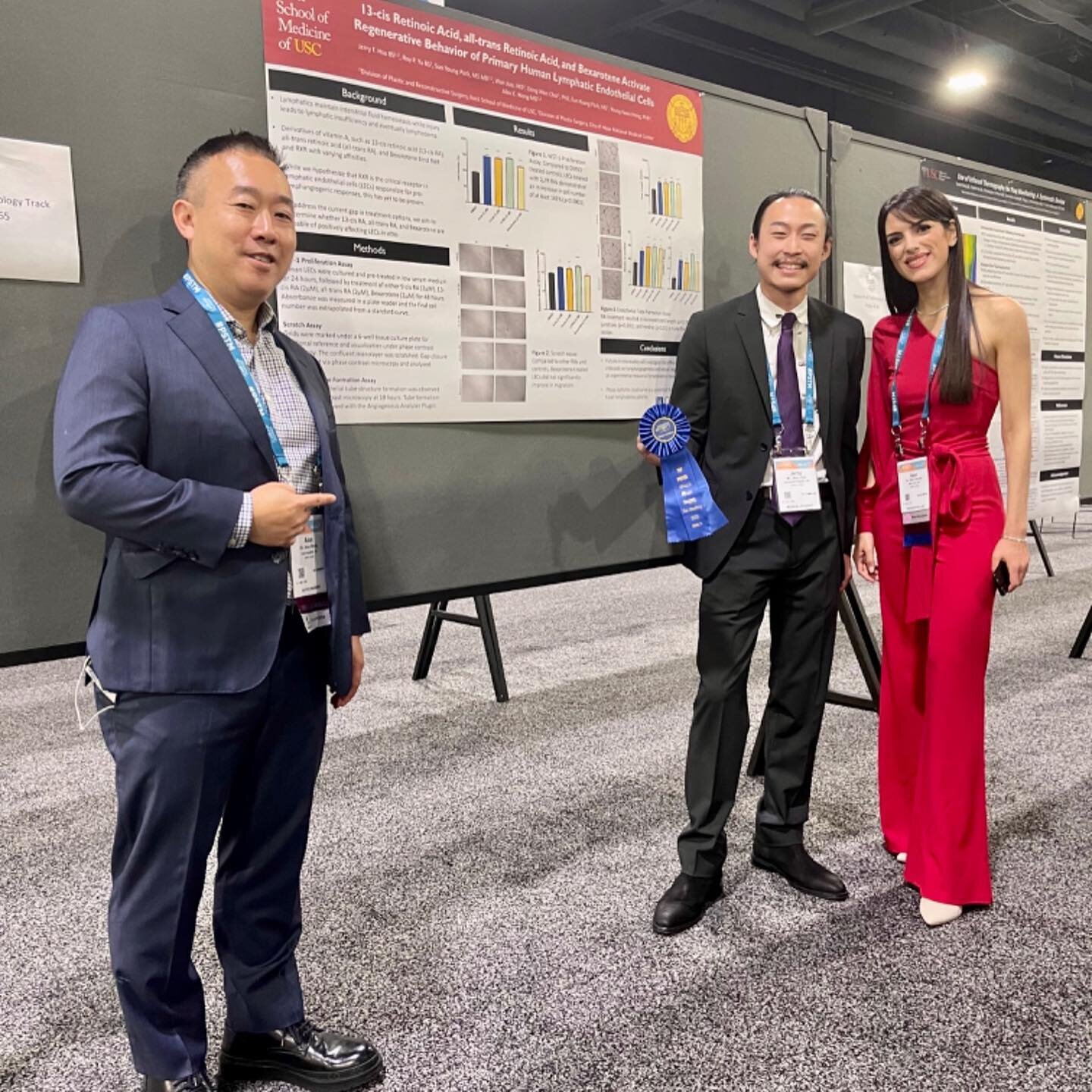 Huge congratulations to Jerry Hsu @mr.jerryh for winning the ASPS/PSTM 2021 Top Poster Award!! His research on retinoic acid and lymphatic endothelial cells, which was completed in Dr Alex Wong&rsquo;s lab, thoroughly impressed the selection committe