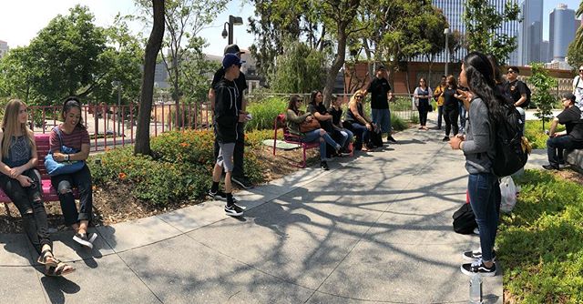 \\\ Our east coast team is street witnessing out in LA today. Would you pray for us? We could greatly appreciate it! Thank you!
#streetWITNESSING #theREMNANTya