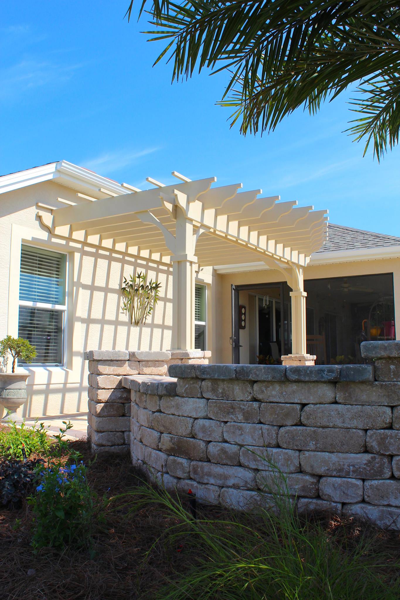 Pergola 2.jpg