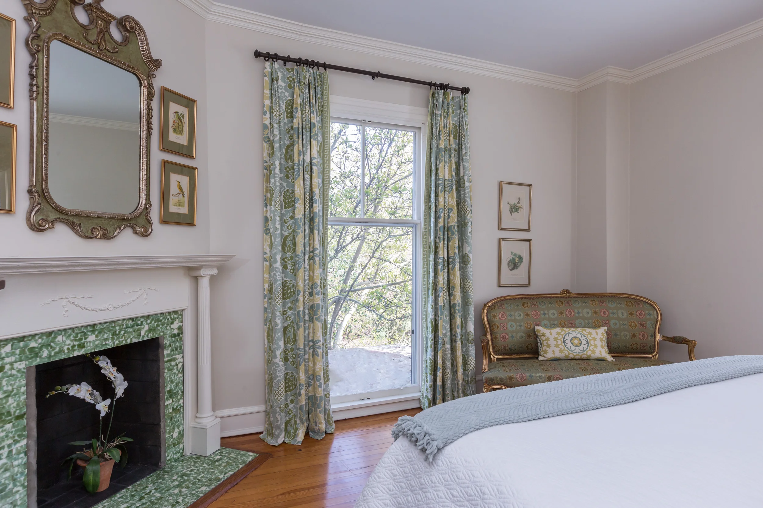 23 master bed Shanahan_20160406-9356.jpg