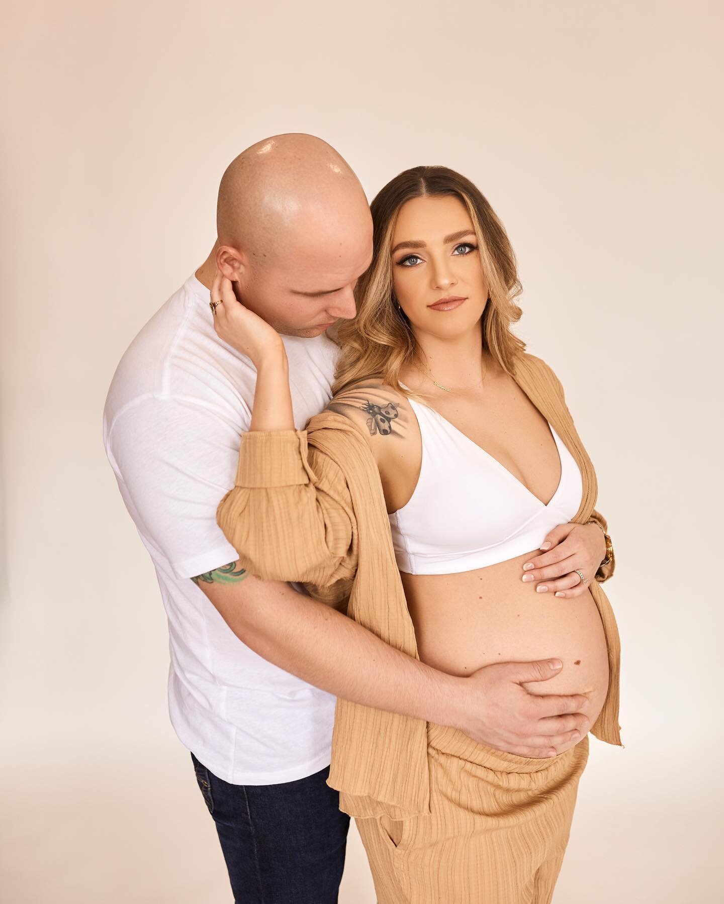 &ldquo;why should I book a maternity session?&rdquo; 

A maternity session marks the important + life-altering transition into motherhood. It&rsquo;s an incredible way to embrace your new identity as a momma and celebrate this new phase of life with 