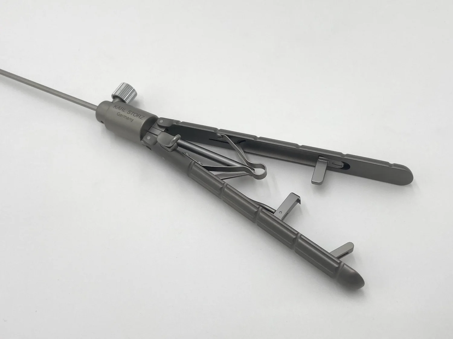 Endoscopy equipment and instruments rigid and flexible. Different