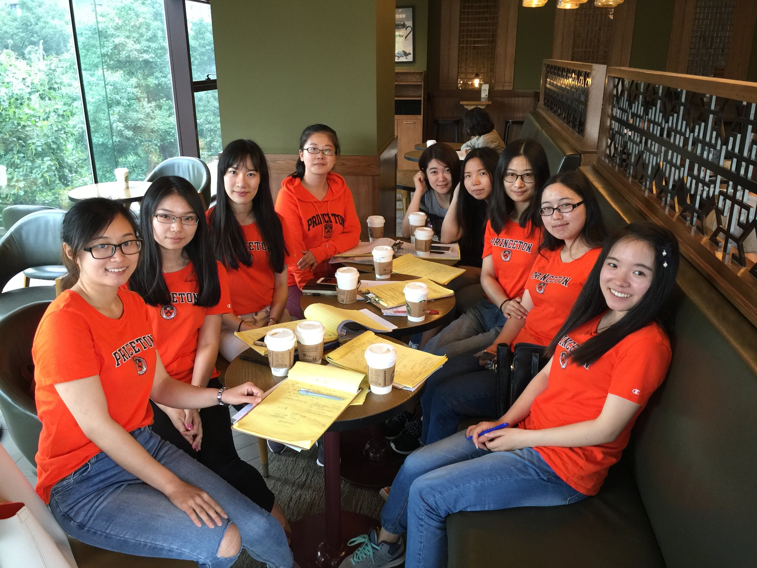  After we came back from the field every day (around 10 AM), I held debrief meetings with the RAs who worked for our factory experiment. This time, we drank coffee at a local Starbucks. 