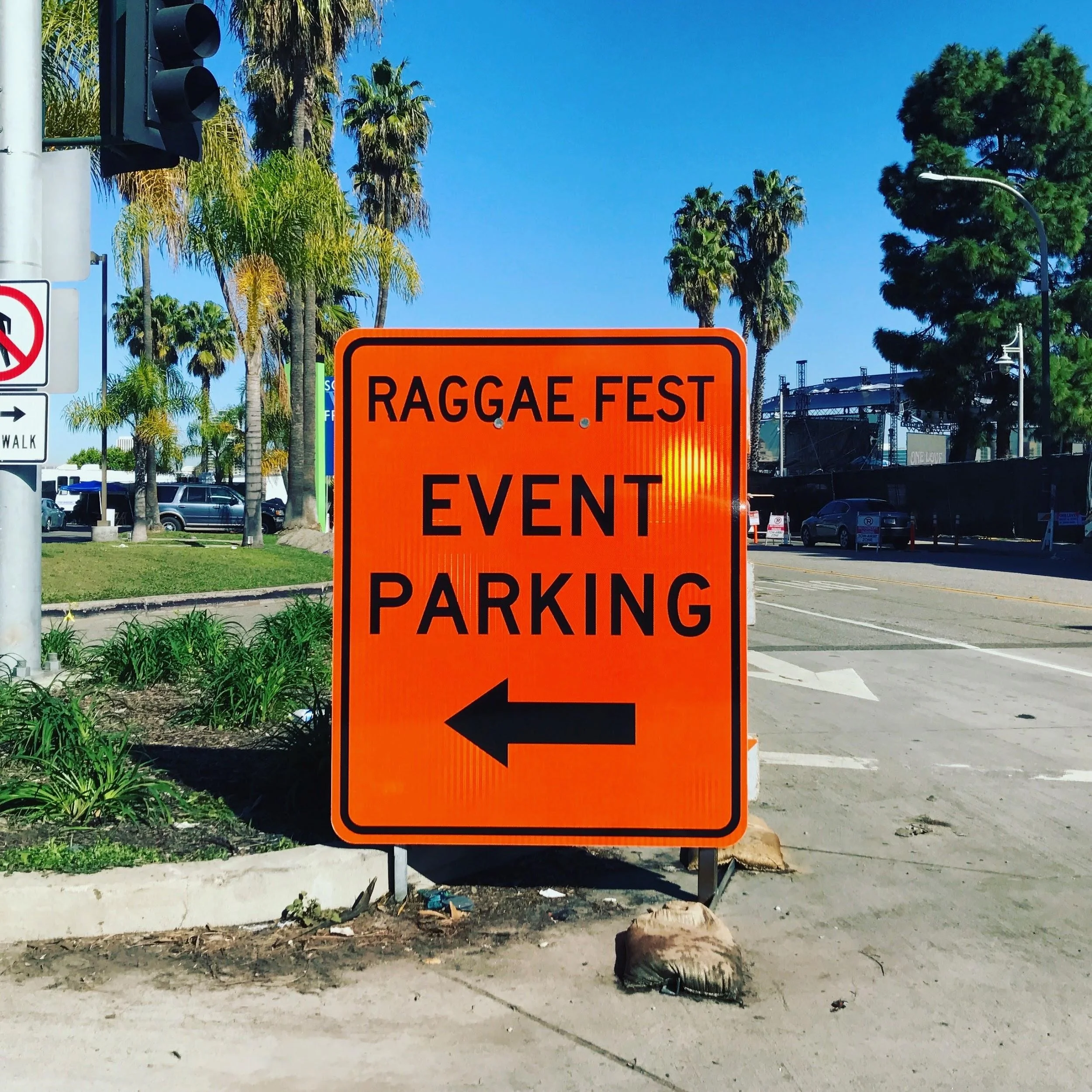 A Slayer personally took this photo in February. She was not going to a “raggae” fest.
