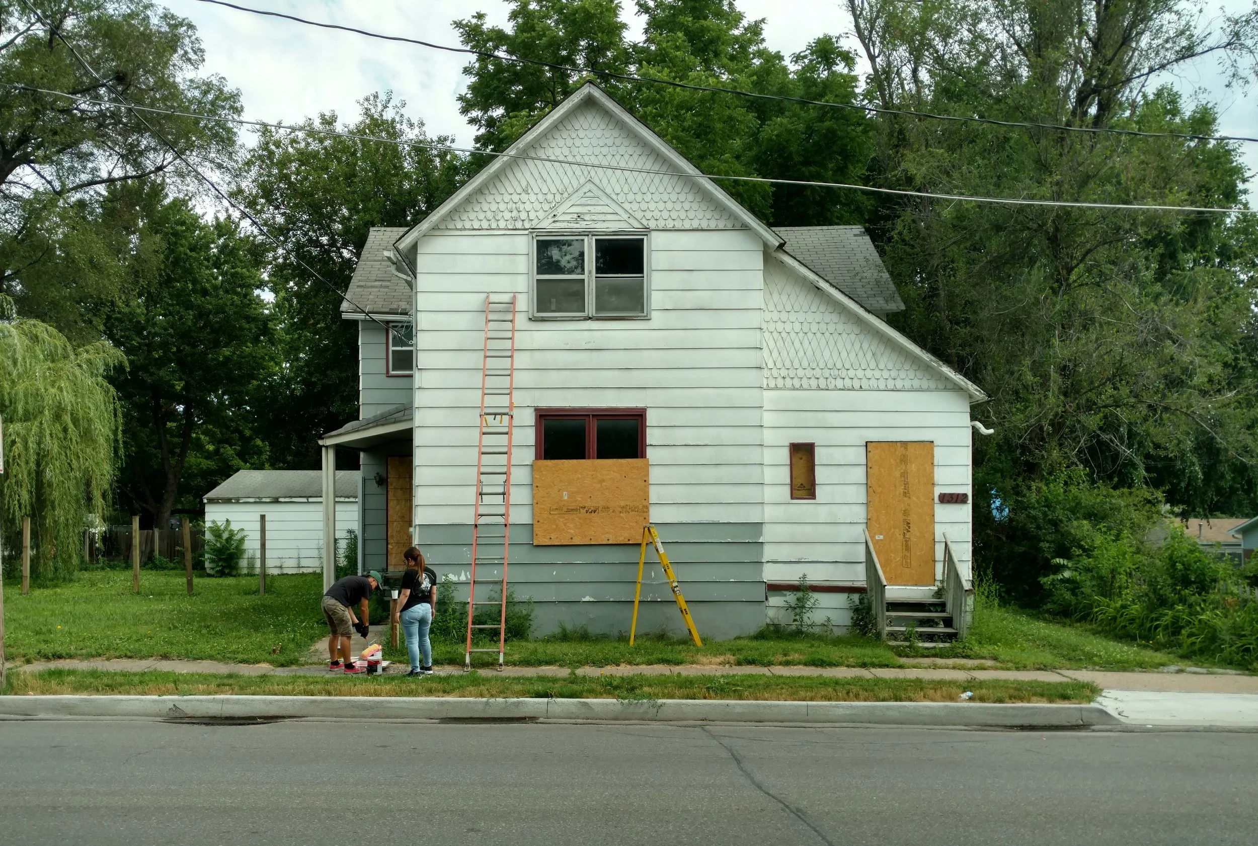 Sentrock Vacant House Mural - Des Moines, Iowa - June 2017