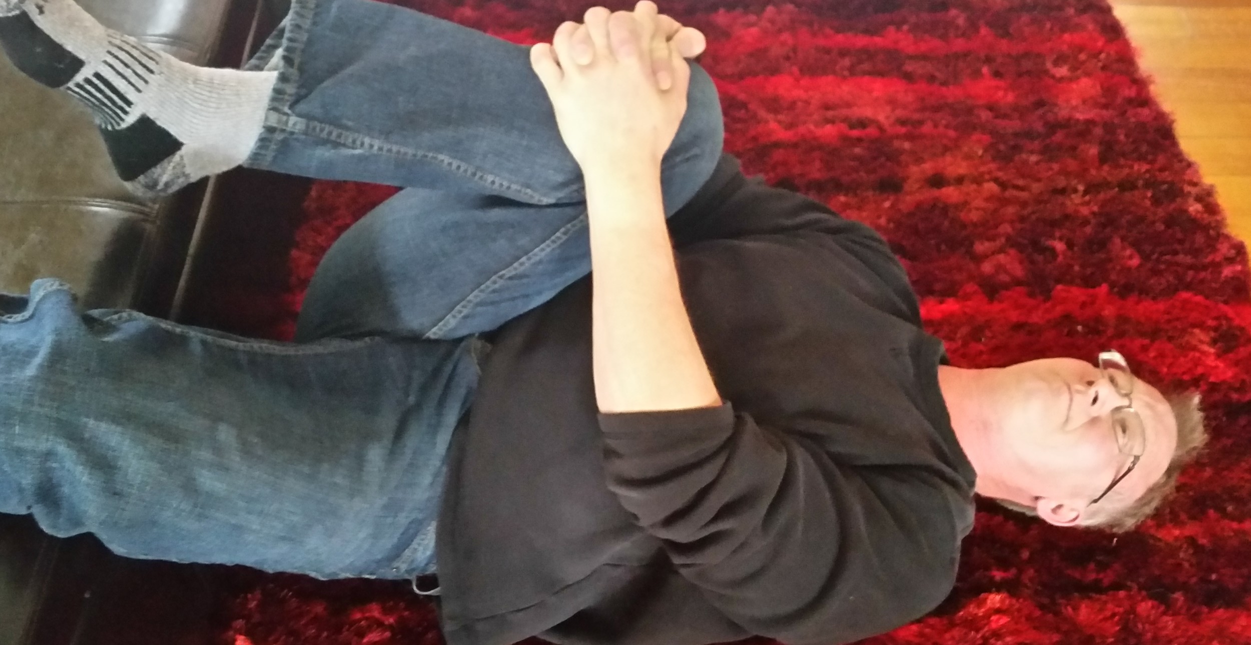 STEP TWO: KNEE HUG