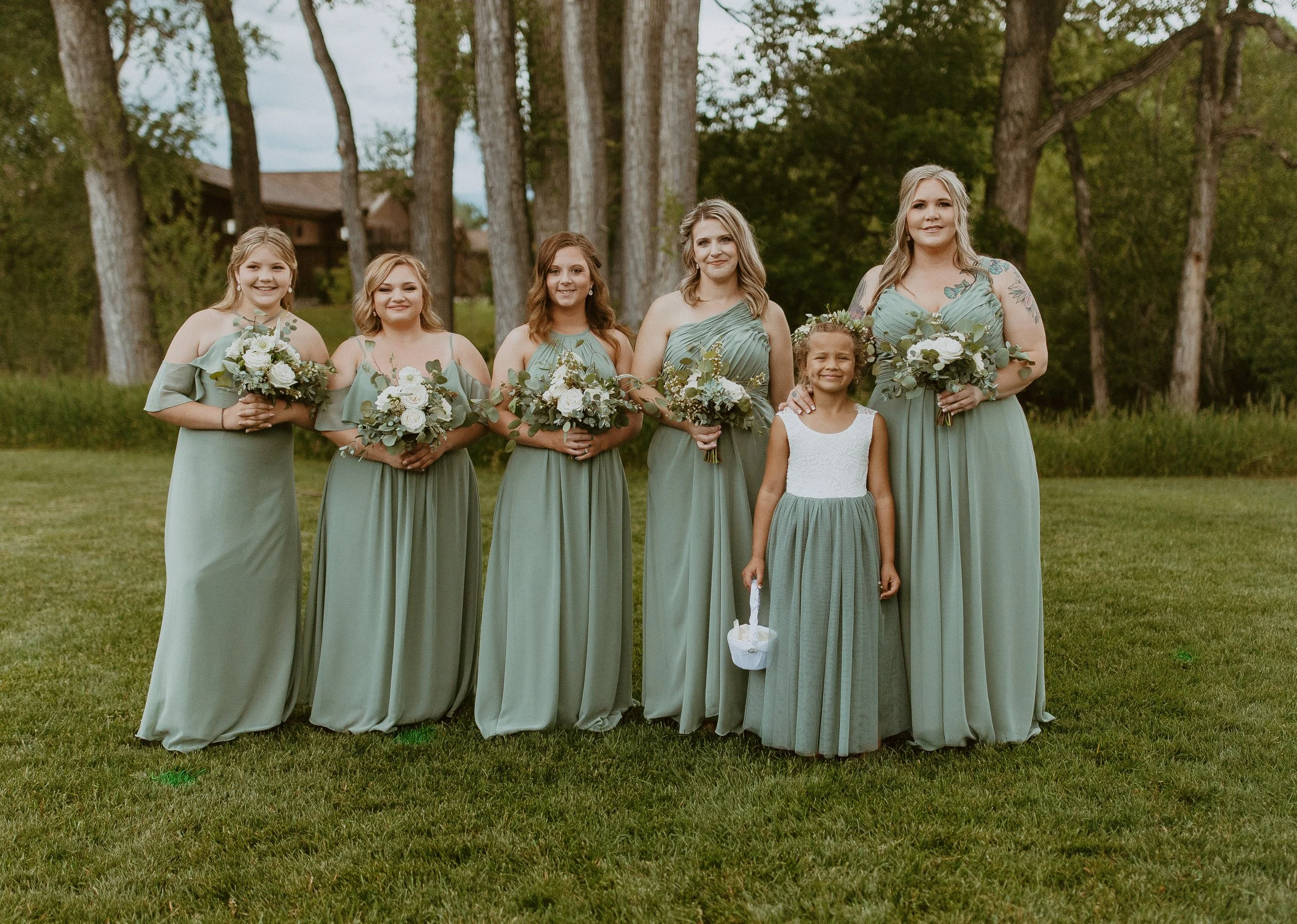 Sage green and white wedding 60 photos - Vianawedding.com Sage green and white wedding 60 photos - Vianawedding.com