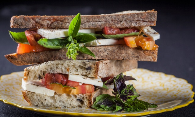 CapreseSandwich.jpeg