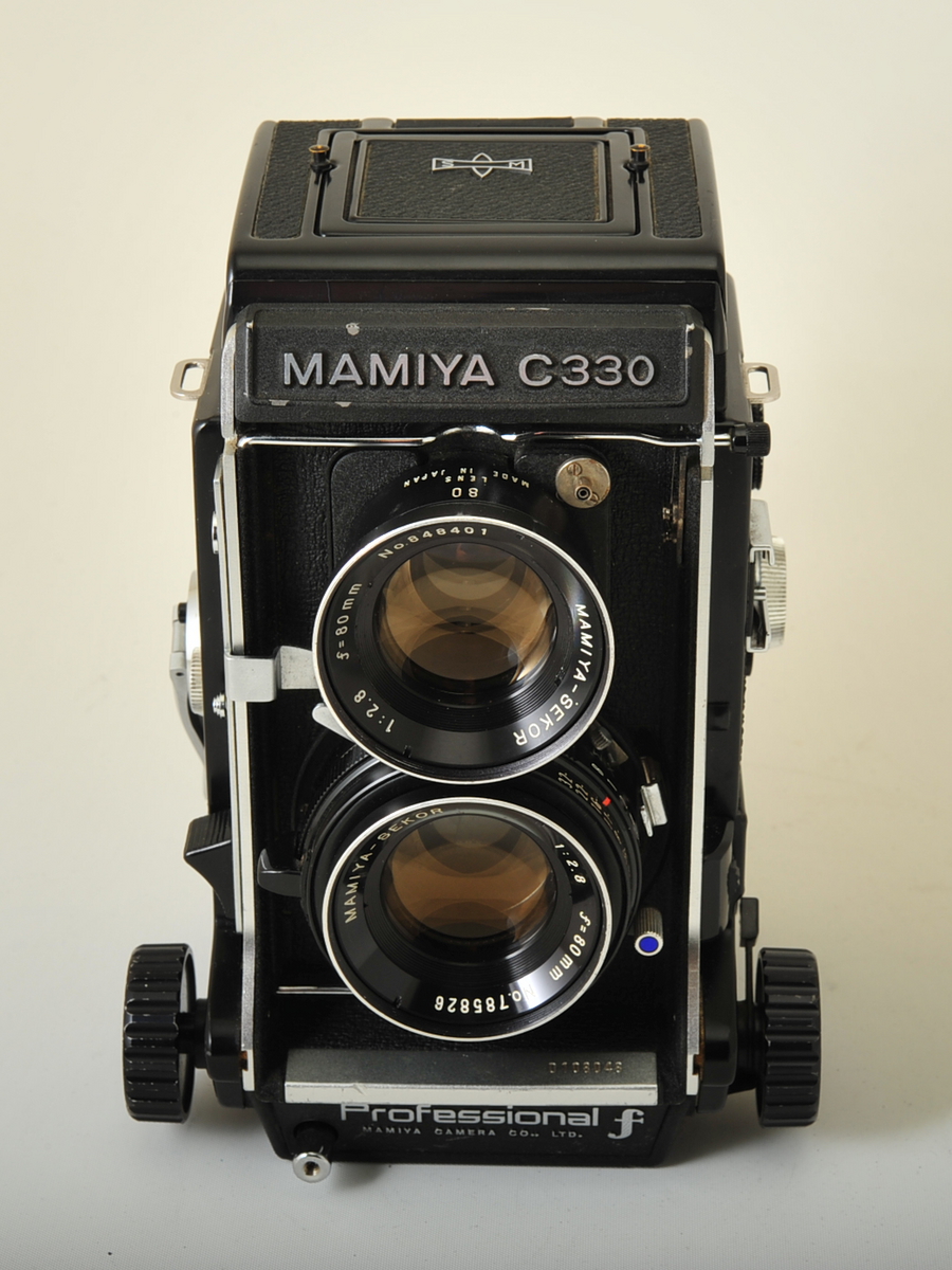 Mamiya C330f with 80mm f/2.8 lens