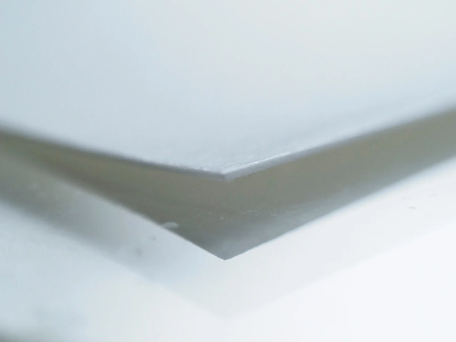 Print lifting from the acrylic plate