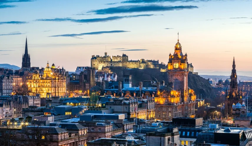 Exploring Edinburgh's Neighbourhoods