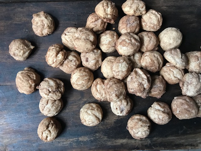 I've tweaked my Grandmother's recipe and swapped out the lard for vegetable shortening. I think all things cookie should be vegetarian so no one misses out on the treat! And my adult palate is in LOVE with these cookies now! I'm making them for every holiday!