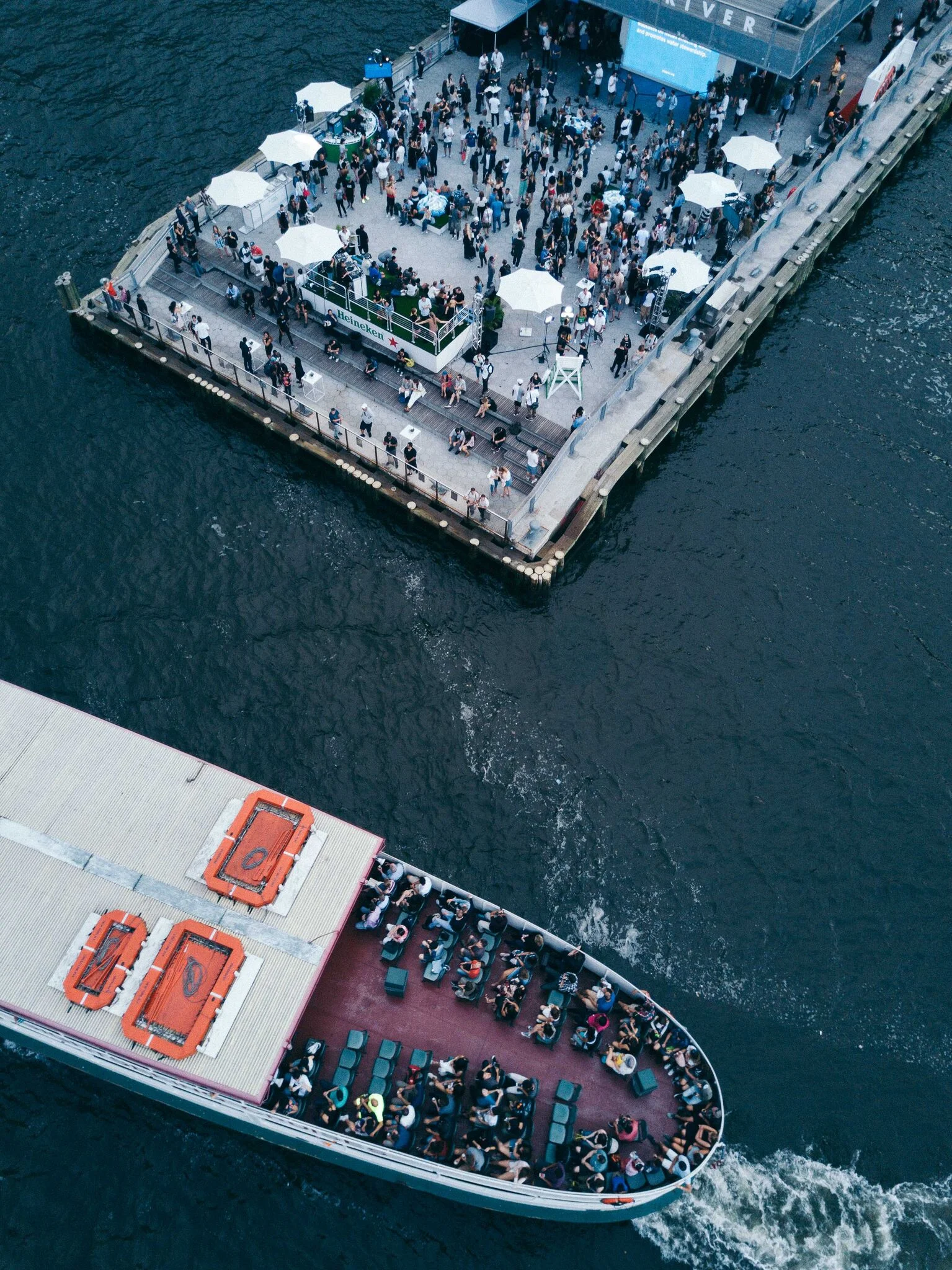 heineken_+pool_drone_02.jpg