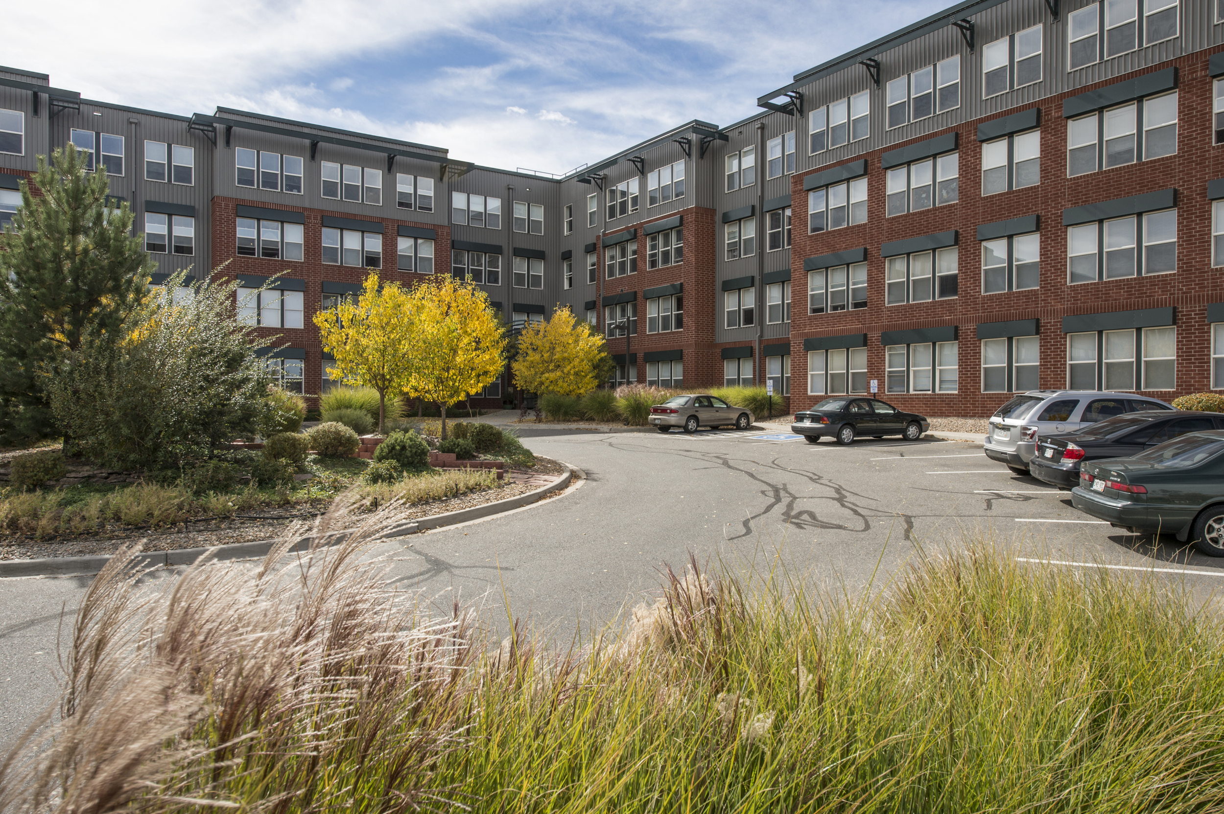 LINCOLN POINTE LOFTS