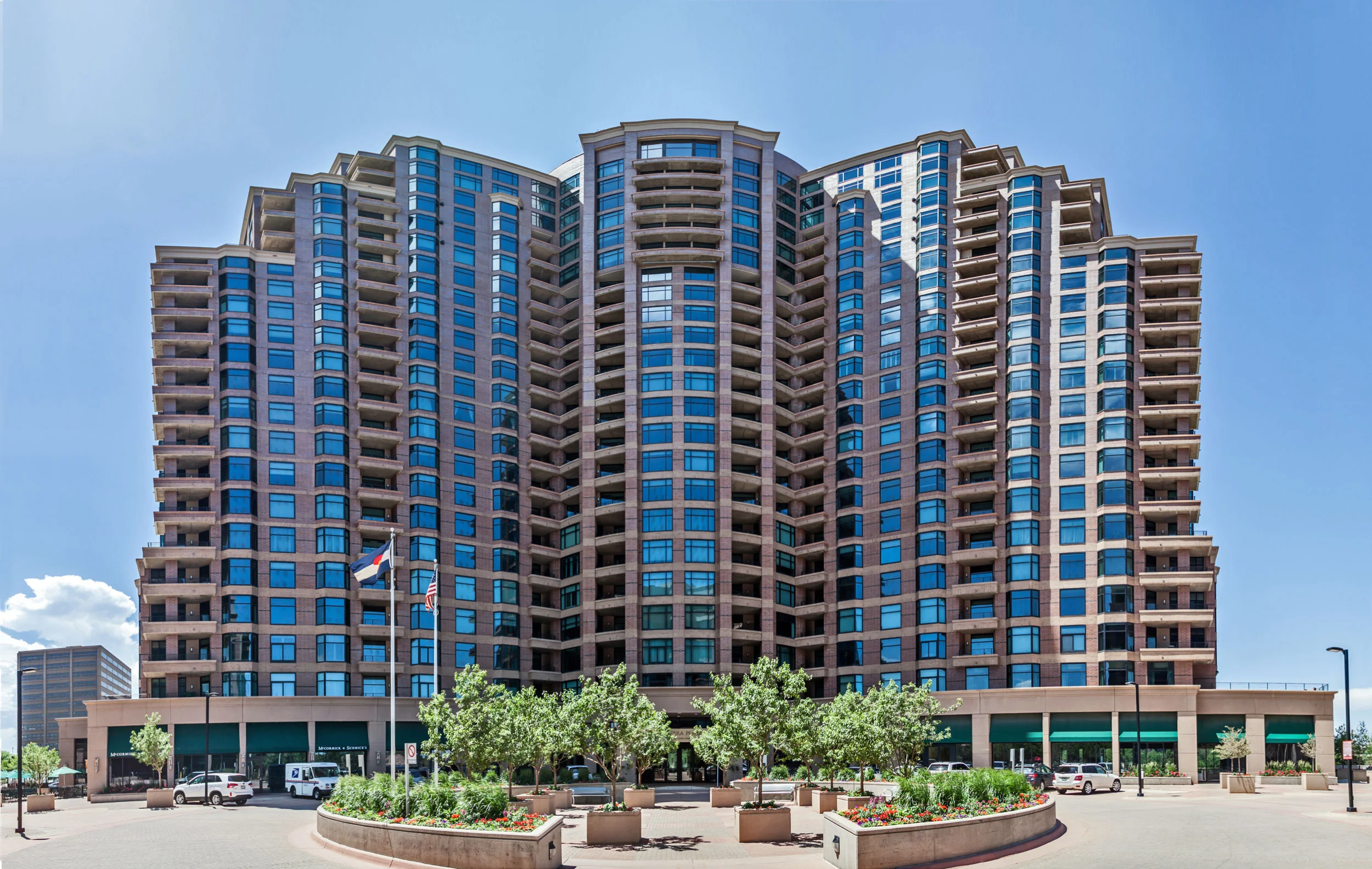 PENTERRA PLAZA