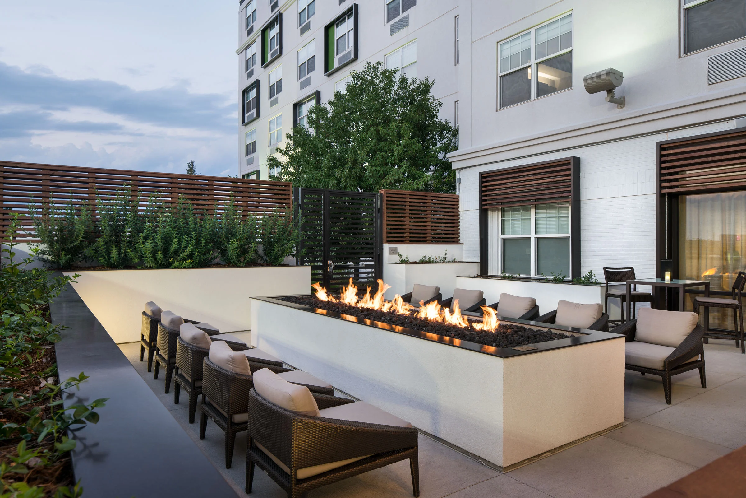 CY_DENUC_Outdoor_Patio_Fire_Pit.jpg