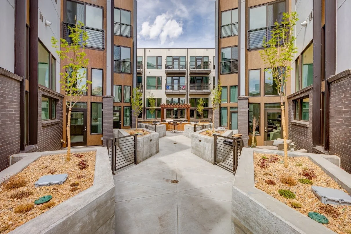 The-Kasserman-Court yard #1.jpg