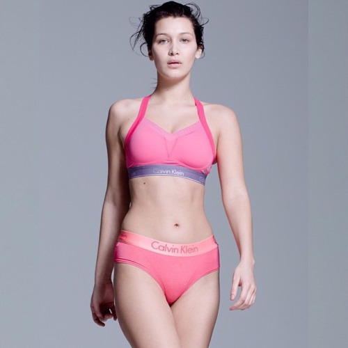 girlsincalvinkleinunderwear:

http://girlsincalvinkleinunderwear.tumblr.com/