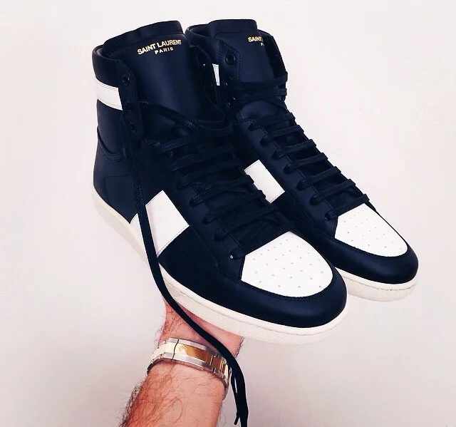 love4saintlaurent:

SAINT LAURENT PARIS