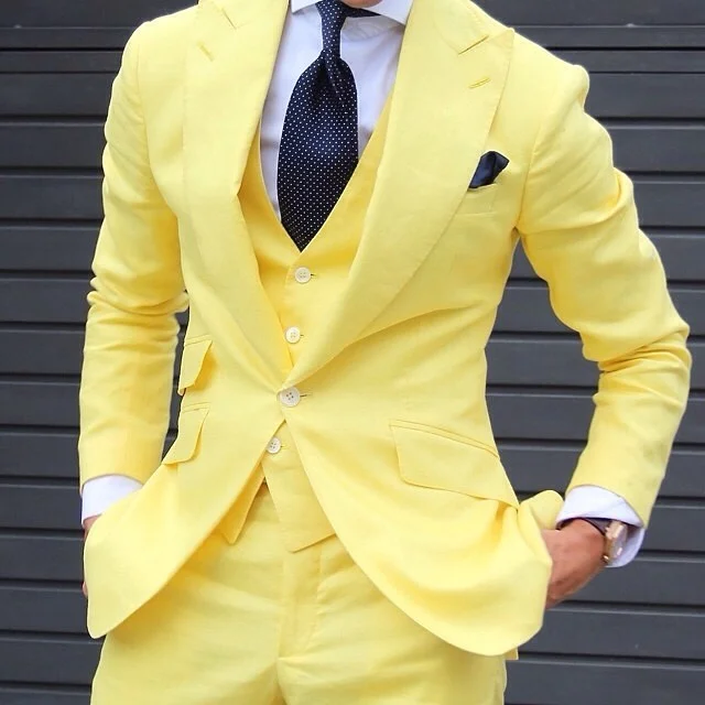 mnswrmagazine:

Do you say Yellow? Style by @tomaslasoargos for @absolutebespoke // MNSWR style inspiration || #menswear #mensfashion #mensstyle #style #sprezzatura #sprezza #mentrend #menwithstyle #gentlemen #bespoke #mnswr #fashion #tagsforlikes #…