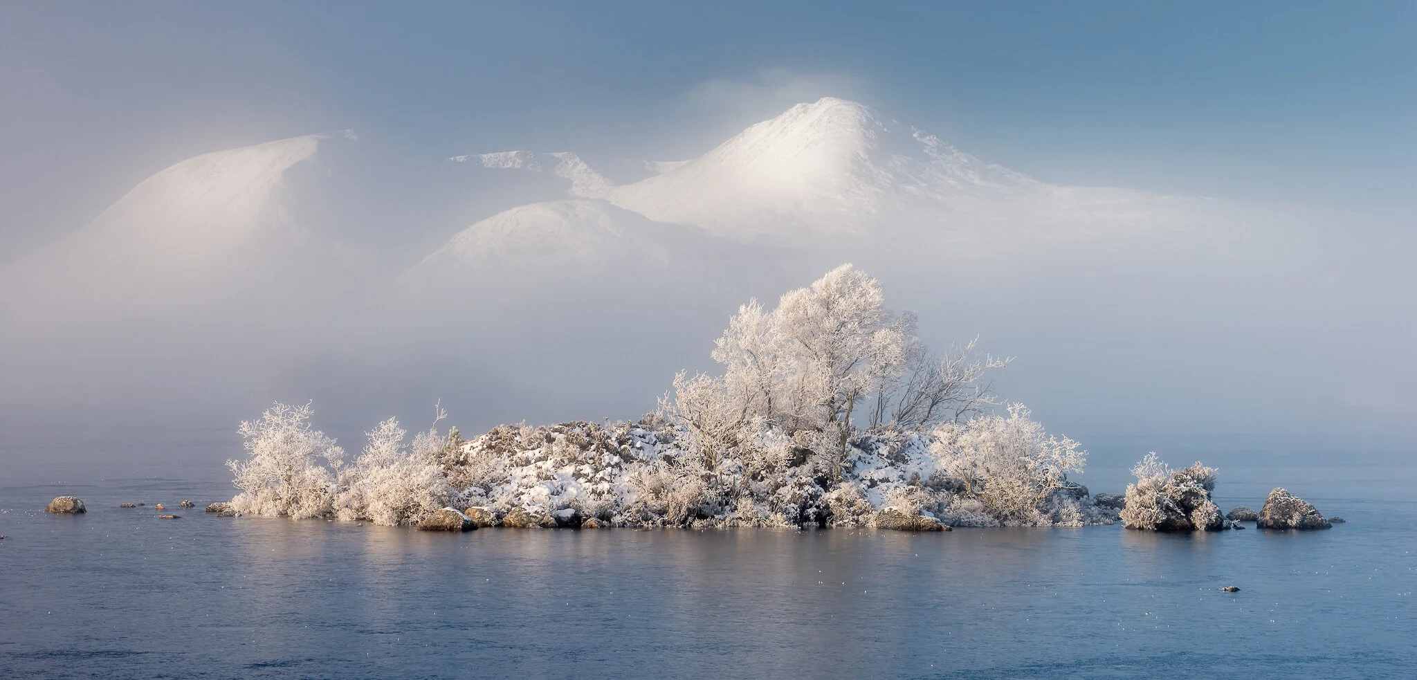 Winter on Lochan na h-Achlaise