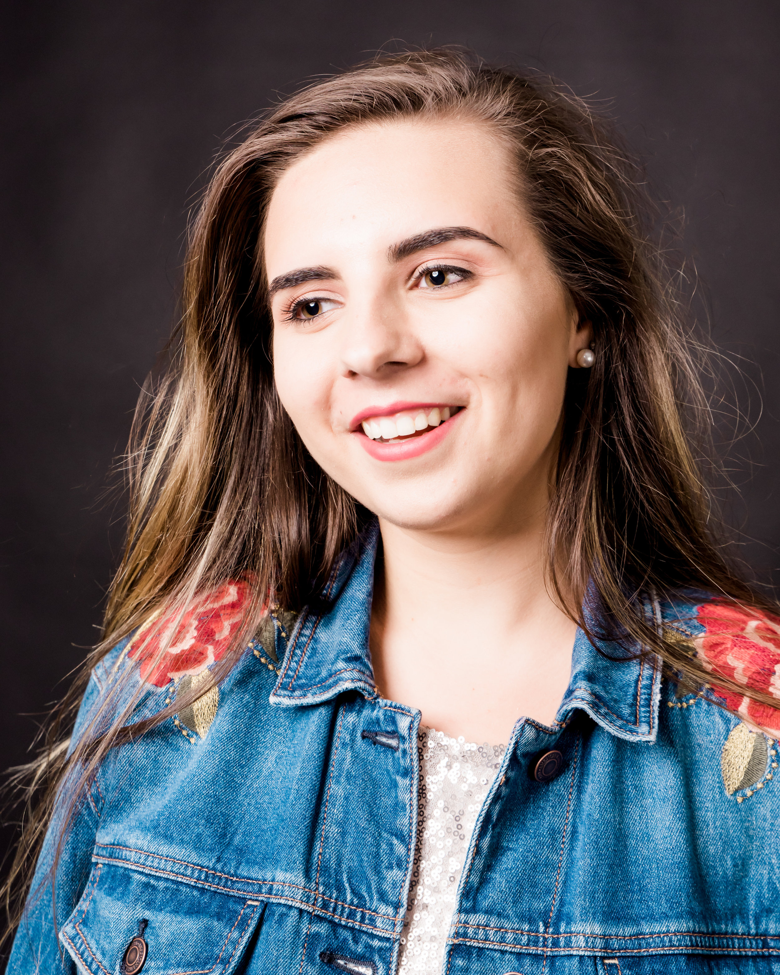 2018_April_07-04_08_2018_Grace_Becker_Personal_Branding_Shoot-47282-Edit.jpg