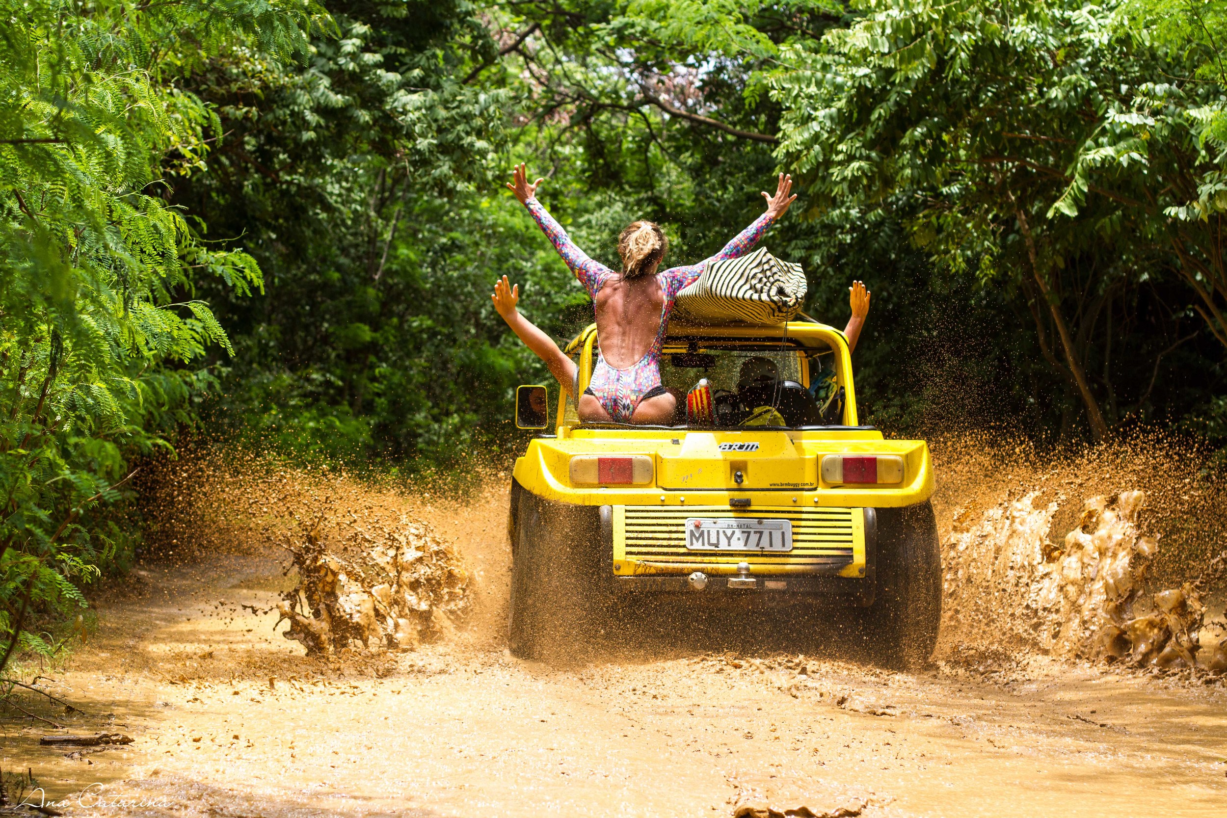 Andar de bugre por Noronha é sempre com emoção!