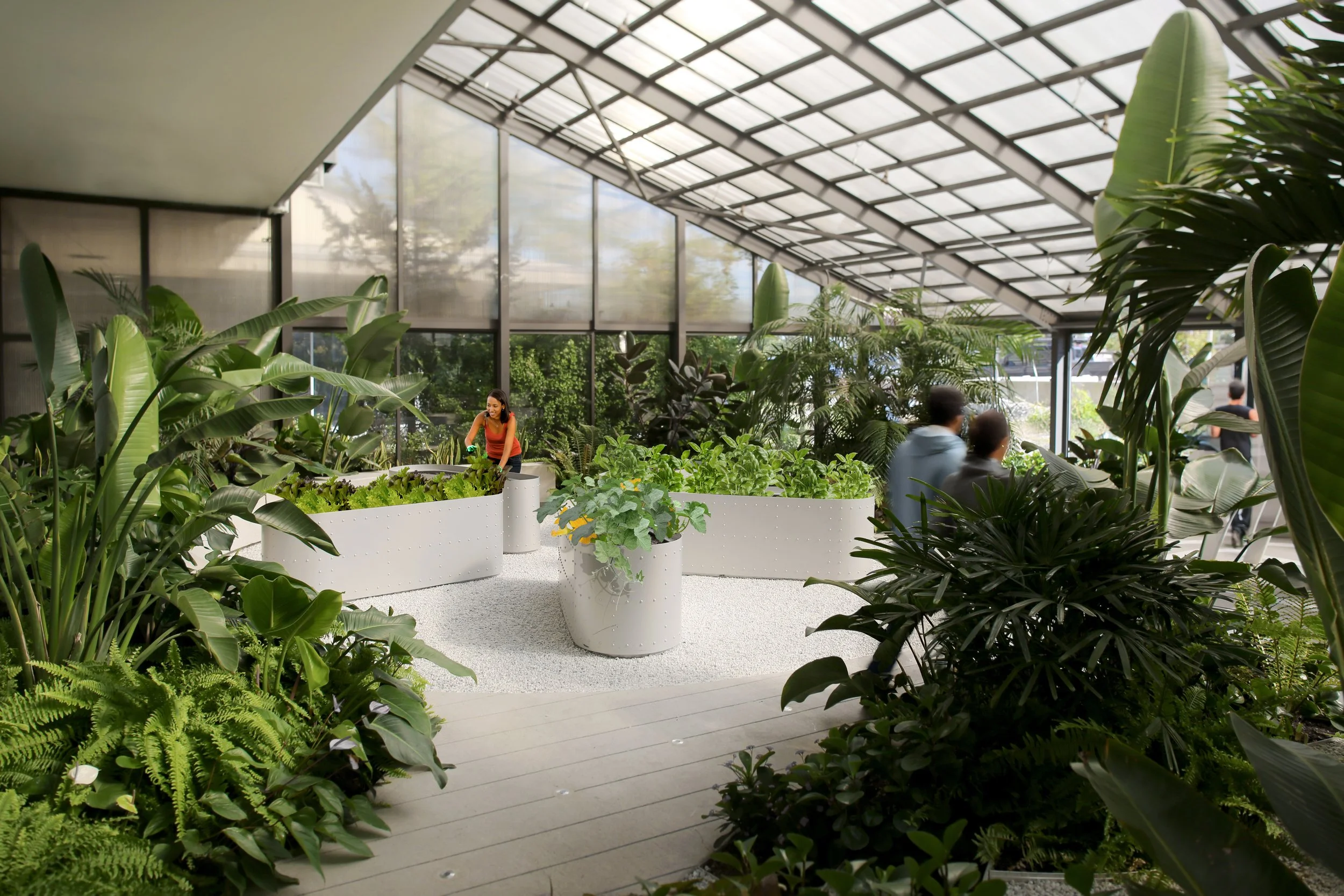 _FARM_W PEOPLE_OSD.jpg