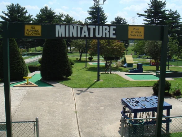 Putt Putt for the Pups