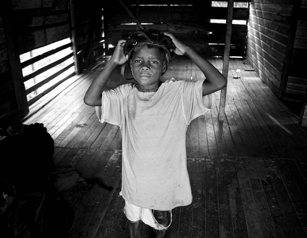 Kid at Puente America, Colombia